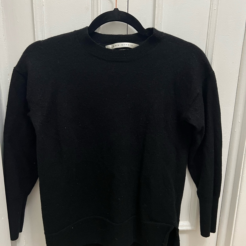 🚨($25 for Live Show only!) 100% Extracine Merino Wool Black Sweater
